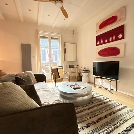 Historic Center Charming Duplex With Garage