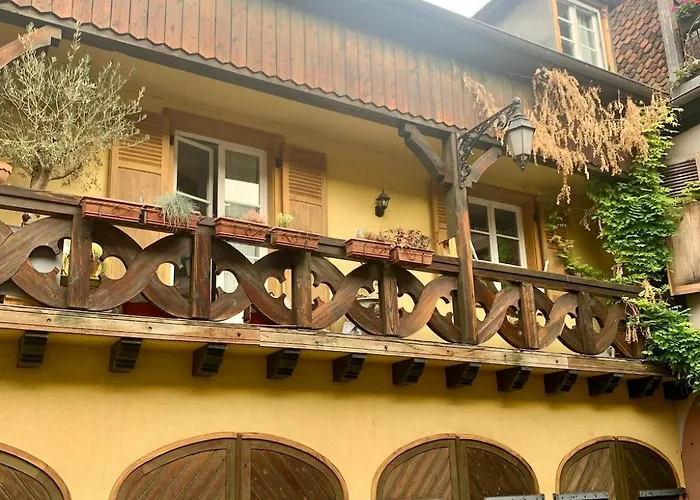 Historic Center Charming Duplex With Balcony