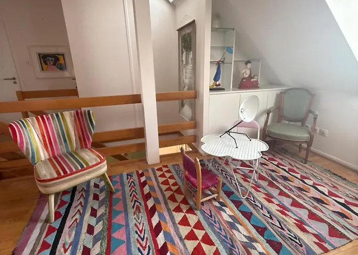 Historic Center Charming Duplex With Balcony Colmar