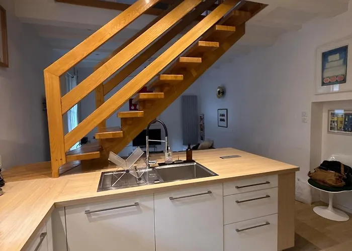 Historic Center Charming Duplex With Balcony Colmar